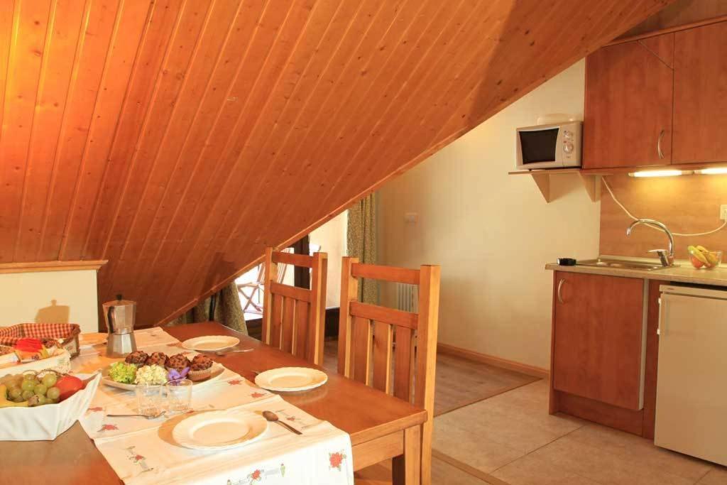 Aparthotel Sarrato Sallent de Gállego Exterior photo